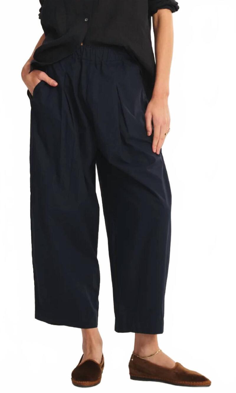 NEW VELVET BY GRAHAM & SPENCER easton pants in black